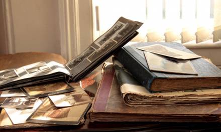 history-students-can-find-a-career-as-an-archivist-440x264